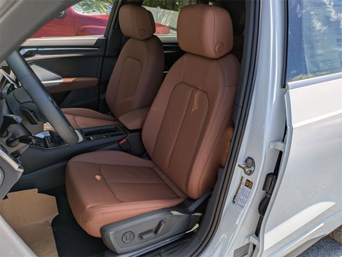 New 2025 Audi Q3 2.0T Premium image 8
