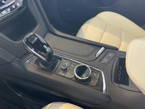 Certified 2022 Cadillac XT6 Sport w/ Technology Package image 13