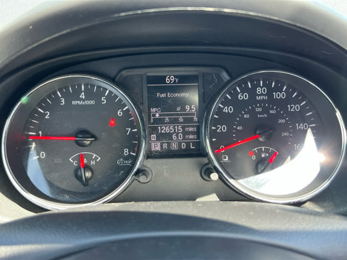 Used 2013 Nissan Rogue SV image 34