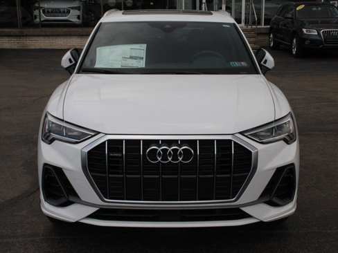 Used 2024 Audi Q3 2.0T Premium image 3