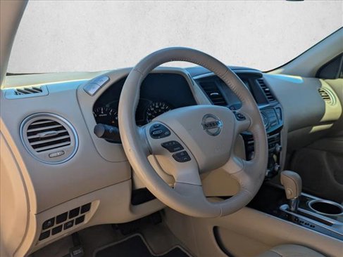 Used 2015 Nissan Pathfinder SV image 20