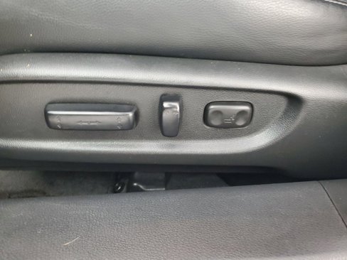Used 2017 Honda Accord Touring image 28