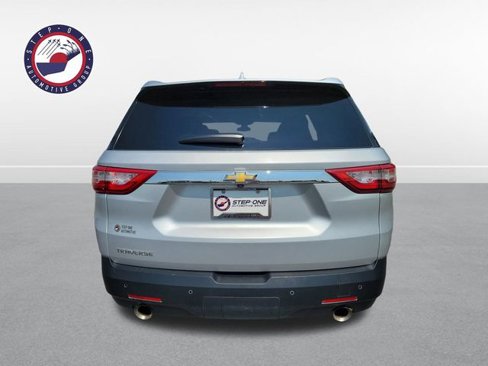 Used 2021 Chevrolet Traverse LS image 24