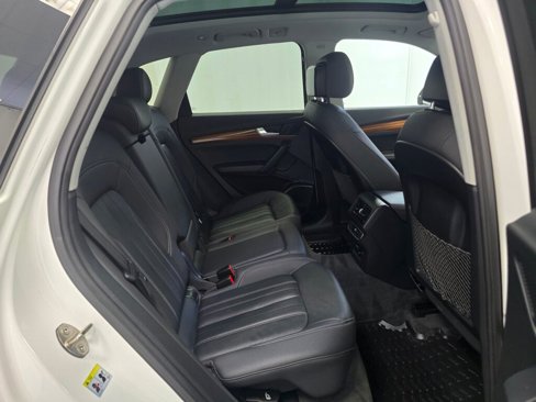 Used 2022 Audi Q5 2.0T Premium Plus w/ Premium Plus Package image 24
