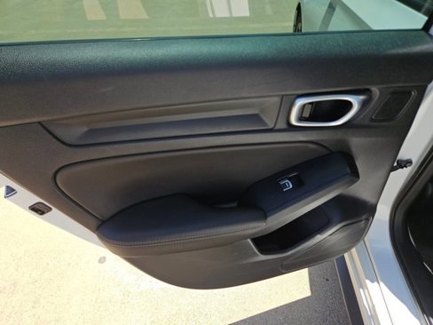 Used 2023 Honda Civic EX-L image 12