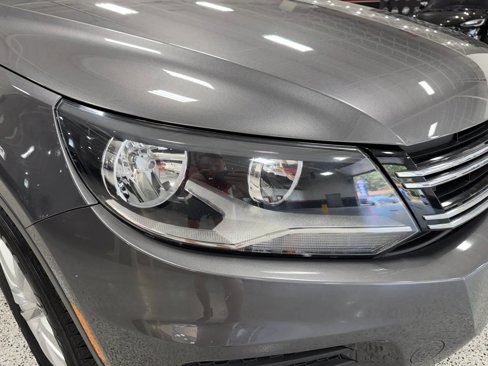 Used 2016 Volkswagen Tiguan S image 7