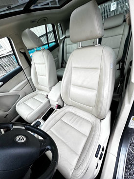 Used 2010 Volkswagen Tiguan SE image 16