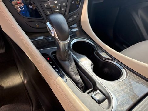 Used 2020 Buick Envision Essence image 21
