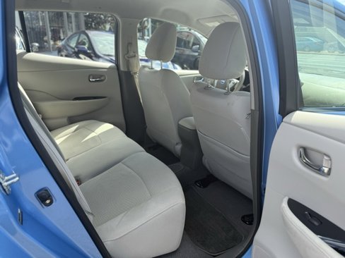 Used 2011 Nissan Leaf SL image 22