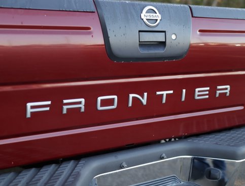 Used 2004 Nissan Frontier XE w/ (VTP) Value Truck Pkg image 26