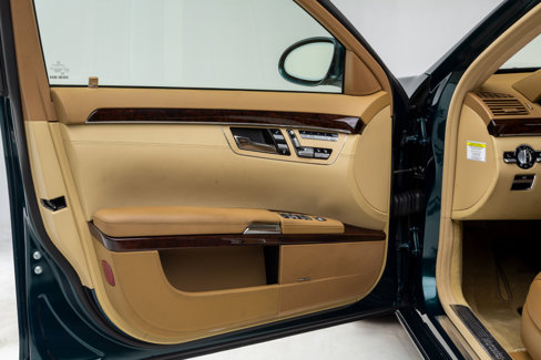 Used 2007 Mercedes-Benz S 600 image 16