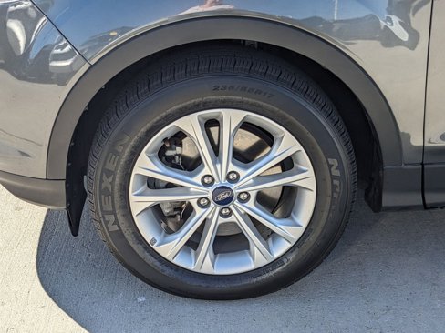 Used 2018 Ford Escape SE image 12