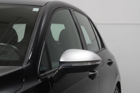 Used 2023 Volkswagen Golf R image 10
