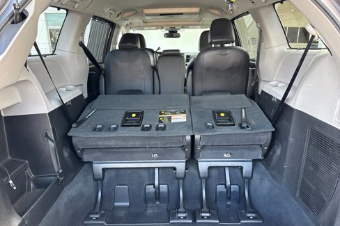 Used 2019 Toyota Sienna SE image 36