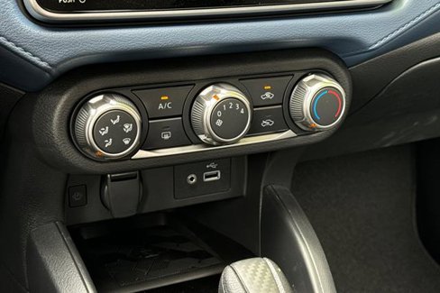 New 2025 Nissan Versa SV w/ Trunk Package image 20