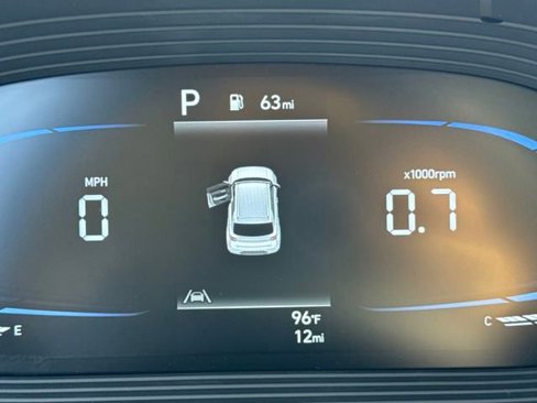 New 2025 Hyundai Venue SEL image 16