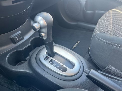 Used 2018 Nissan Versa SV w/ SV Special Edition Package image 33