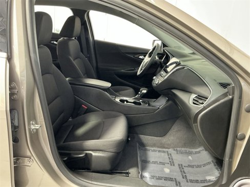 Used 2023 Chevrolet Malibu LS image 33