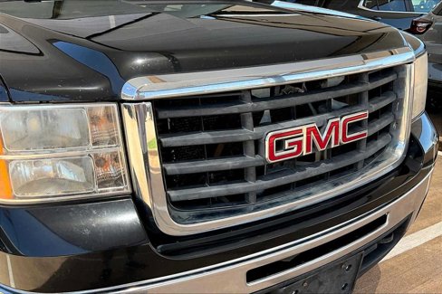 Used 2007 GMC Sierra 2500 SLT w/ Z71 Off-Road Package image 27