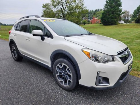 Used 2016 Subaru Crosstrek 2.0i Premium w/ Moonroof Package image 4