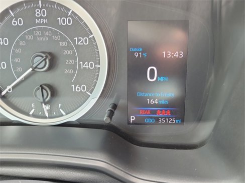 Used 2022 Toyota Corolla LE image 17