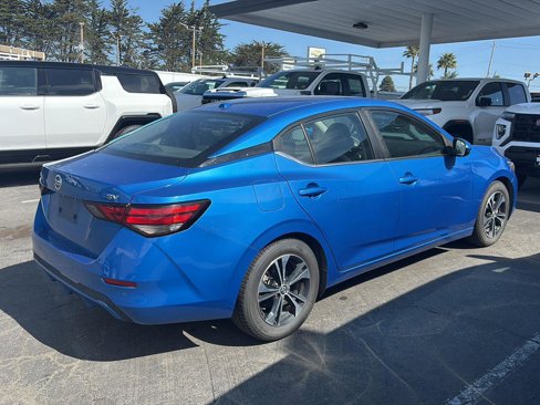 Used 2021 Nissan Sentra SV image 2