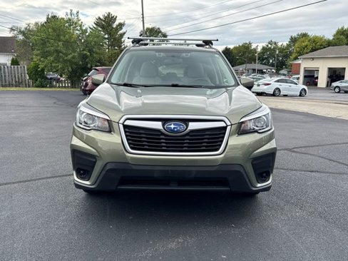 Used 2020 Subaru Forester Premium image 2