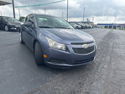 Used 2014 Chevrolet Cruze LS image 7