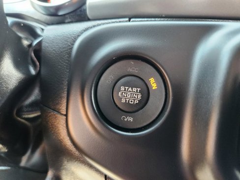 Used 2022 Jeep Wrangler Willys image 23