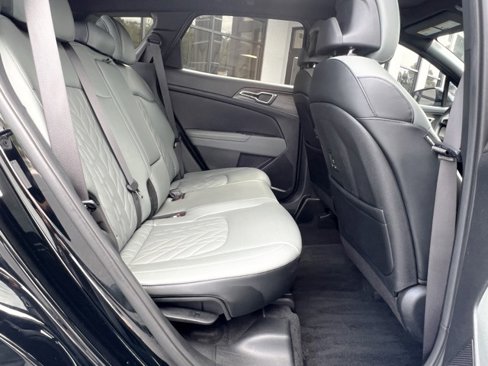 Used 2023 Kia Sportage X-Line w/ X-Line Premium Package image 6