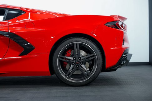 Used 2024 Chevrolet Corvette Stingray Preferred Cpe w/ Z51 Performance Package image 3