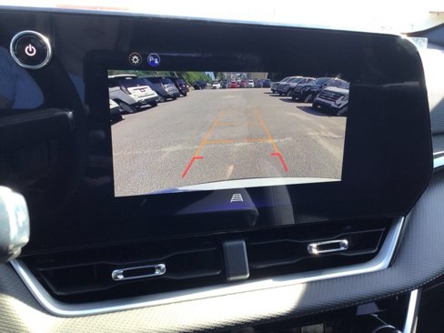 New 2026 Chevrolet Equinox LT w/ LPO, Floor Liner Package image 21