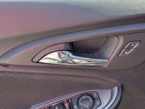 Used 2023 Chevrolet Malibu LT image 13