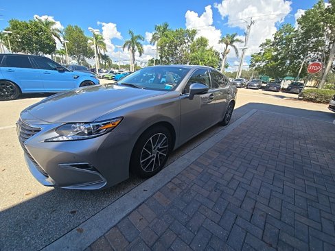 Used 2018 Lexus ES 350 image 11