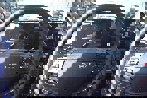 New 2025 Kia K4 LXS image 26