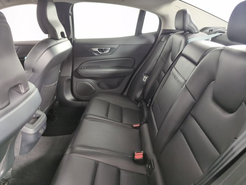 Used 2024 Volvo S60 B5 Core image 5