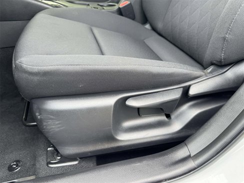 Used 2024 Toyota Corolla LE image 18
