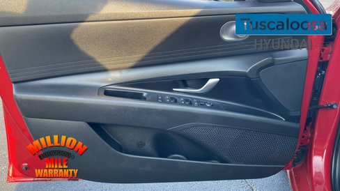 Used 2021 Hyundai Elantra SEL w/ Cargo Package image 13