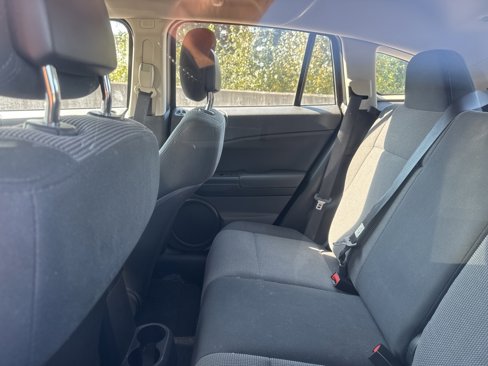 Used 2011 Dodge Caliber Express image 6