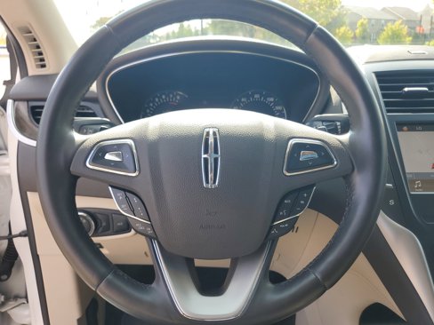 Used 2019 Lincoln MKC Reserve image 14