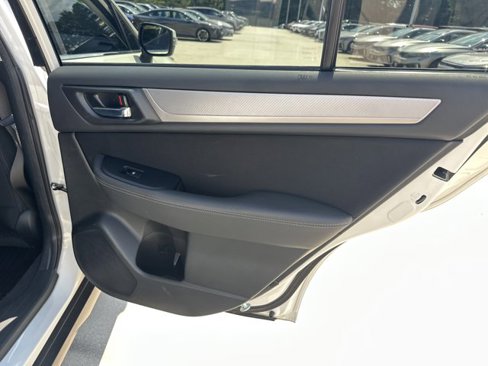 Used 2015 Subaru Outback 2.5i Premium image 19
