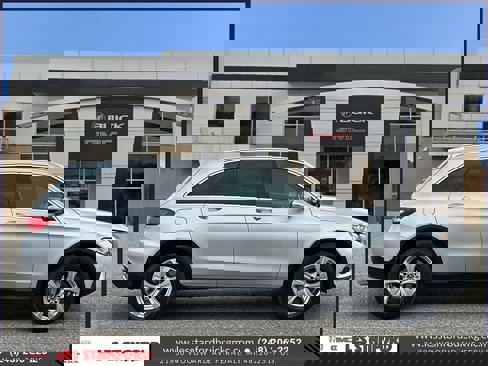 Used 2018 Mercedes-Benz GLC 300 4MATIC image 7