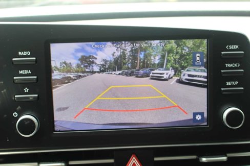Used 2023 Hyundai Elantra SE image 38