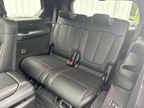 Used 2021 Jeep Grand Cherokee L Summit image 37