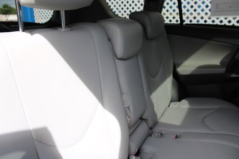 Used 2010 Toyota RAV4 Limited image 9