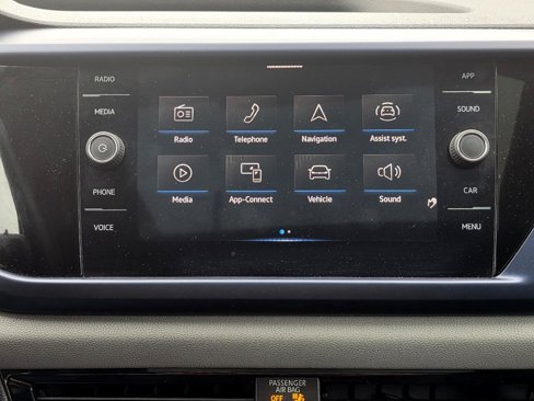 Used 2022 Volkswagen Taos SE image 26