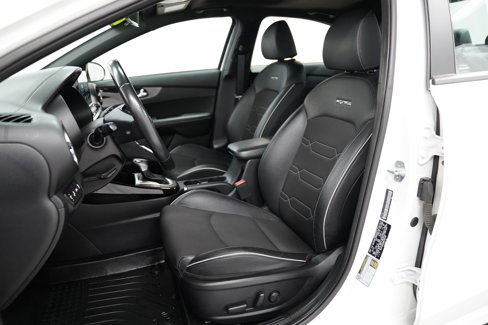 Used 2021 Kia Forte GT-Line w/ GT-Line Premium Package image 4