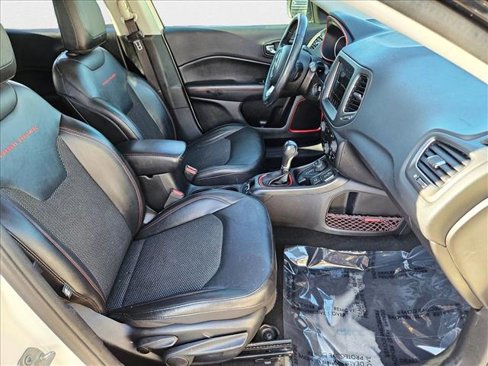 Used 2019 Jeep Compass Trailhawk image 19