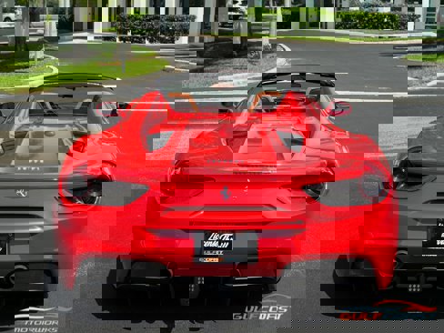 Used 2019 Ferrari 488 Spider image 49