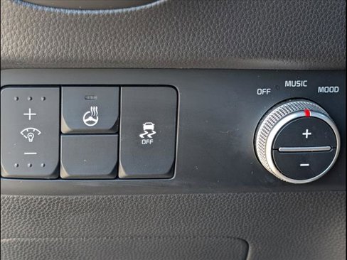 Used 2015 Kia Soul ! w/ Sun & Sound Package image 13